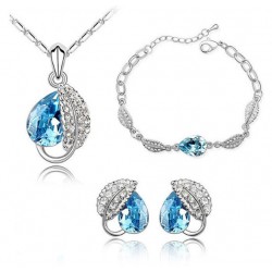 Platinum plated sky blue CZ diamonds heart leaf pendant with earrings and bracelet